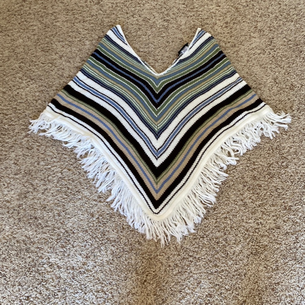 Vintage small knit poncho